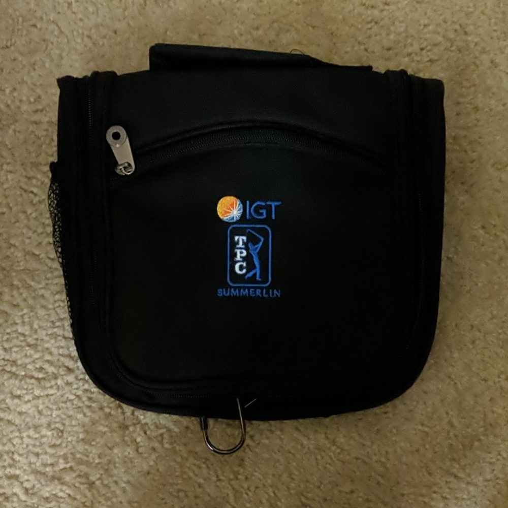 Travel cosmetic bag (TPC logo)